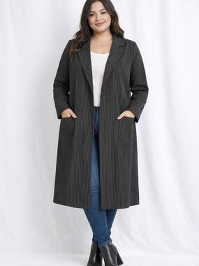 One by Chapter One Women’s Black Pinstrip Long Blazer